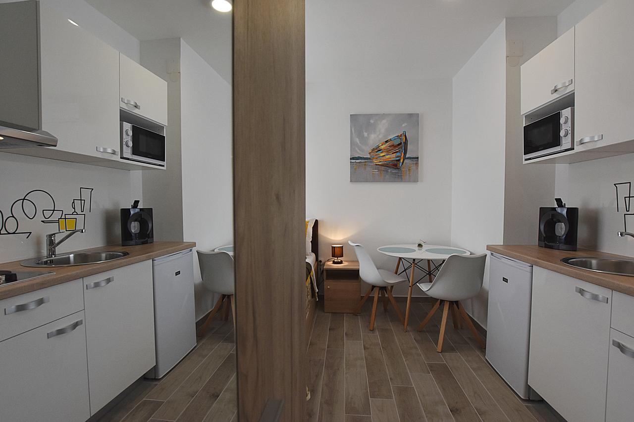 Borna & Roko Apartments Free Parking Задар Экстерьер фото